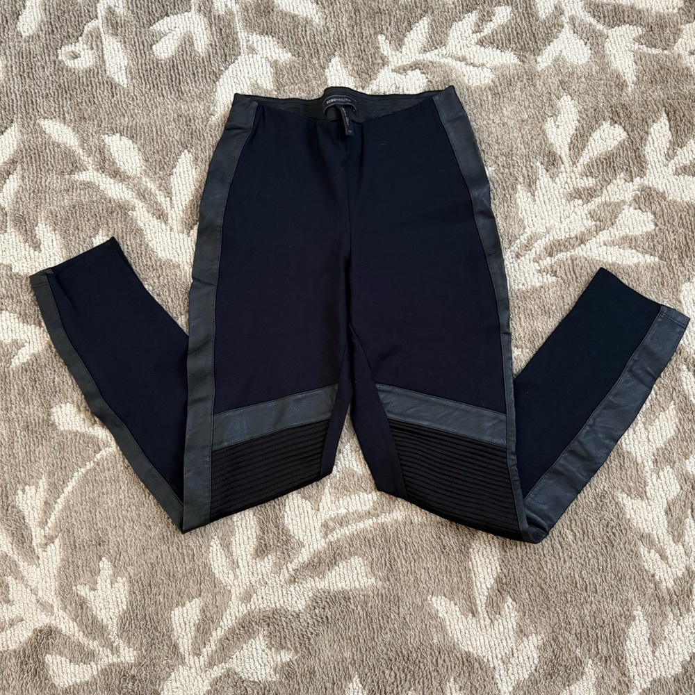 Black leggings size XS